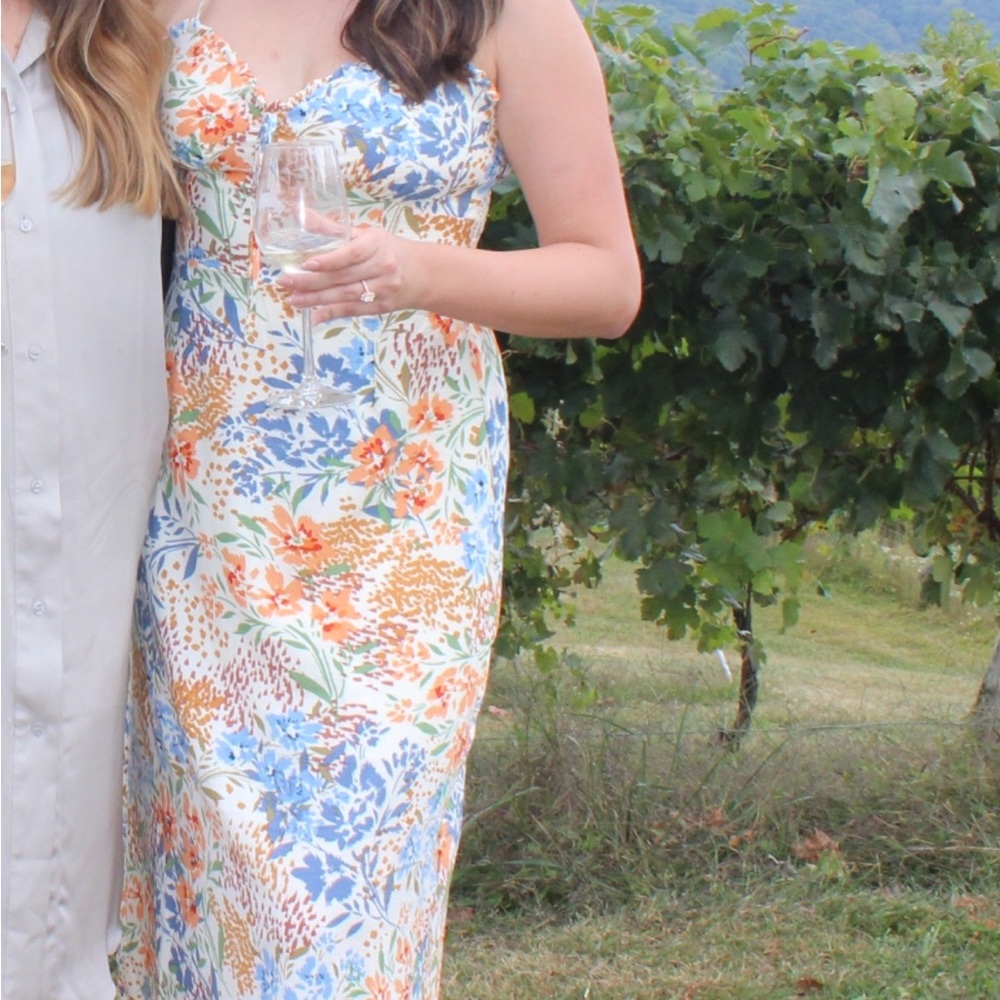 Dress Up Boutique floral midi dress